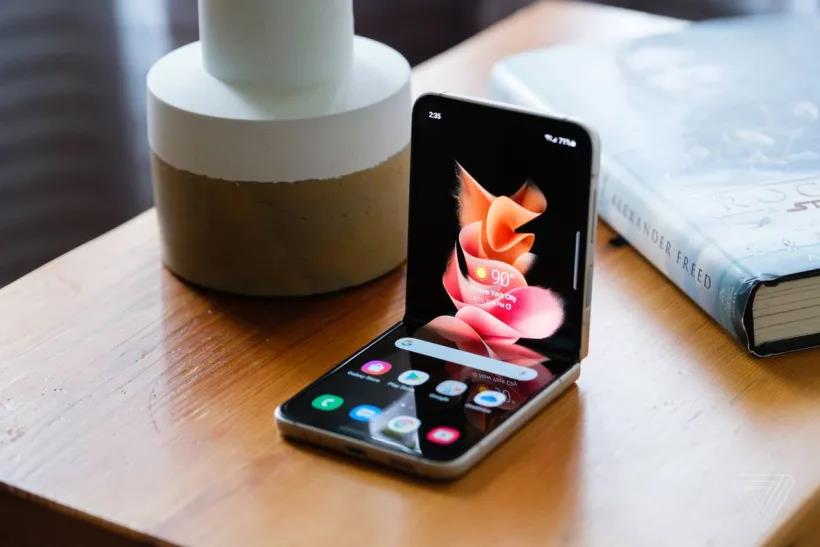 2021年3季度可折疊手機市場爆發(fā)，三星93%市場份額一騎絕塵