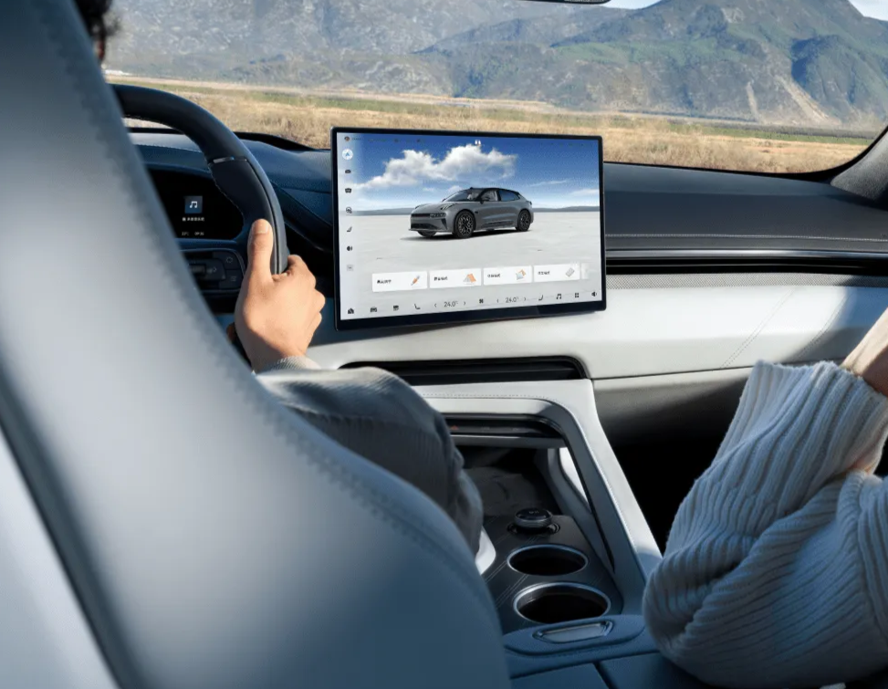 京東方宣布供應全新極氪001 2.5K 柔性 OLED中控屏