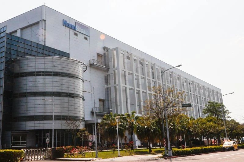 瀚宇彩晶臺南廠裁員！從基層員工到資深處長都無幸免