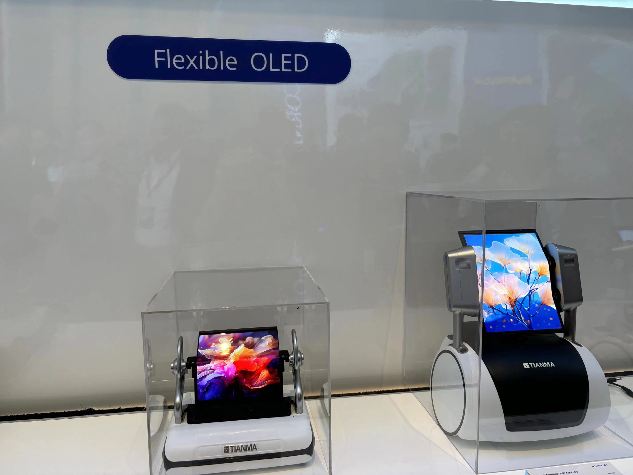 分析師稱(chēng)蘋(píng)果有望三年內(nèi)推出折疊手機(jī) 技術(shù)成熟度和市場(chǎng)容量是顧慮