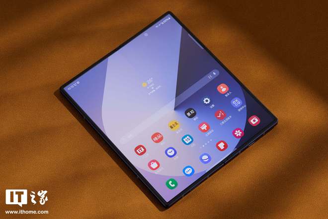 消息稱三星計劃在明年縮減折疊屏手機布局，市場正慢慢降溫