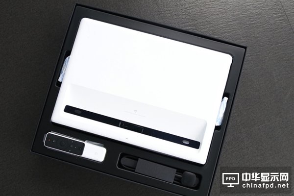 9999元小米米家激光電視體驗(yàn)：玩的不是電視 是米粉