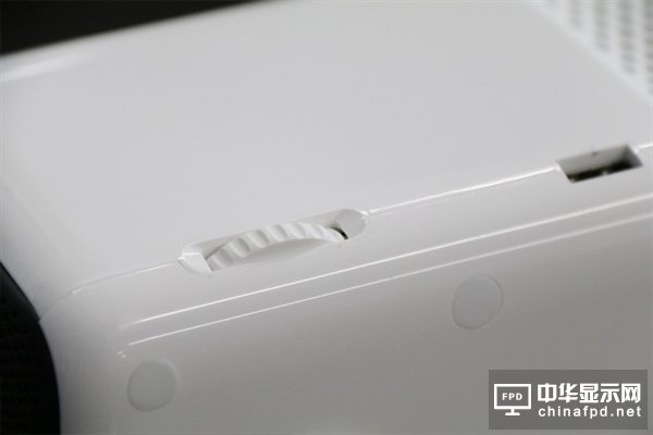 9999元小米米家激光電視體驗(yàn)：玩的不是電視 是米粉