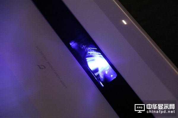 9999元小米米家激光電視體驗(yàn)：玩的不是電視 是米粉