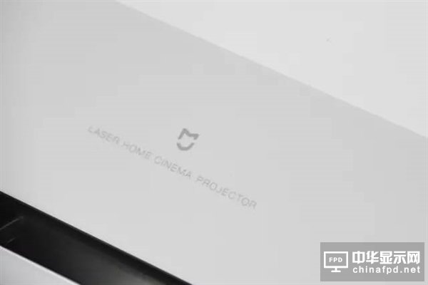 9999元小米米家激光電視體驗(yàn)：玩的不是電視 是米粉