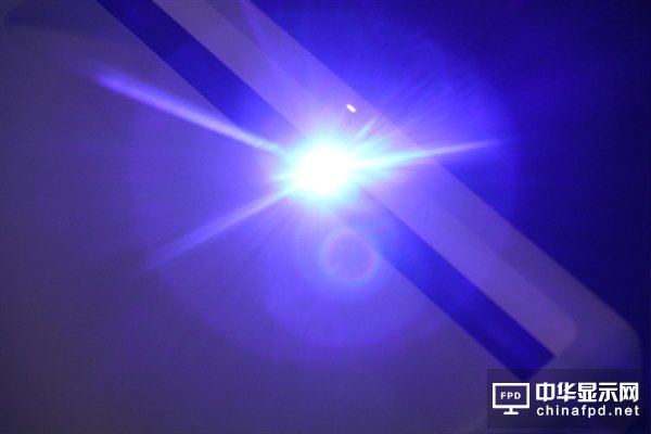 9999元小米米家激光電視體驗(yàn)：玩的不是電視 是米粉