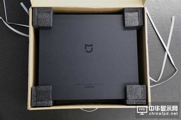 9999元小米米家激光電視體驗(yàn)：玩的不是電視 是米粉