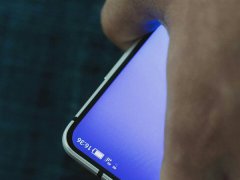  瞥一眼夏普全面屏旗艦真機，驚嘆：亮眼