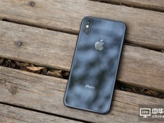 蘋果研發(fā)革命性新iPhone：懸浮手勢(shì)、內(nèi)彎型曲面屏