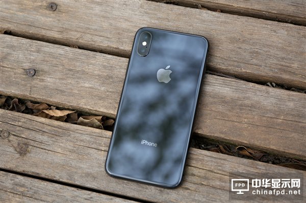 蘋果研發革命性新iPhone:懸浮手勢、內彎型曲面屏