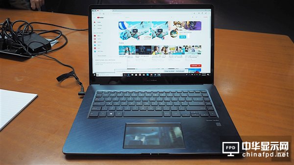 華碩靈耀X Pro15/14正式發布：觸控板竟是屏幕