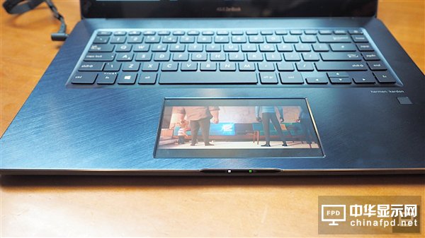 華碩靈耀X Pro15/14正式發布：觸控板竟是屏幕