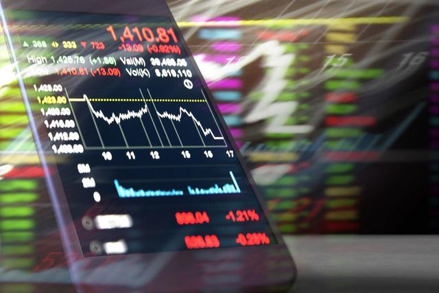 棄守LCD引爆面板新戰局，三星掌門人李在镕如何力挽營收頹勢？