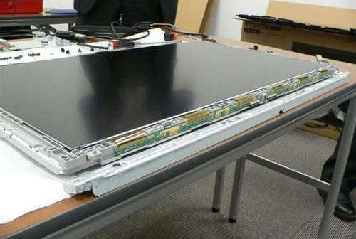 8月面板報價跌勢再擴大，驅動IC毛利率恐回落